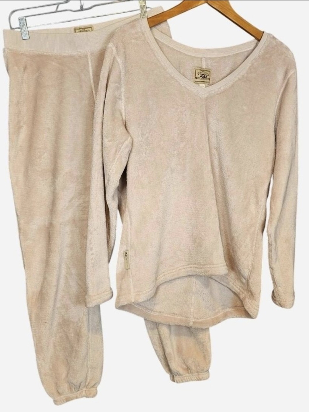 UGG Kids Beige Plush Pajama Set - Cozy Long Sleeve Top & Jogger Pants